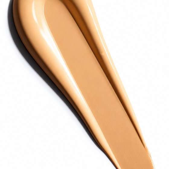 Composition artistique de texture cosmétique réalisée à Paris pour la communication d'une marque de beauté haut de gamme.